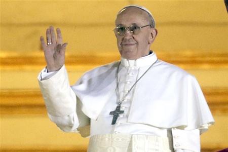 Папа Франциск собрал более 10 миллионов евро для Украины