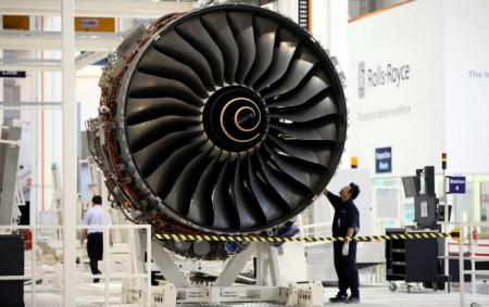 Через війну в Україні: Rolls-Royce припиняє закупівлі російського титану для авіадвигунів