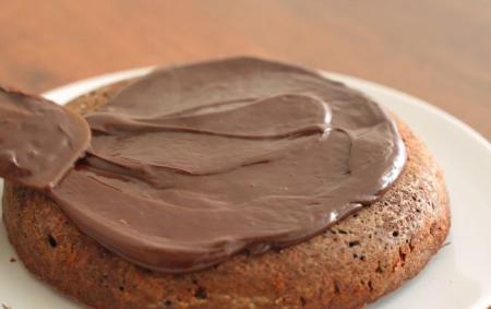 Ні грама борошна і цукру: готуємо суперсмачний шоколадний пиріг
