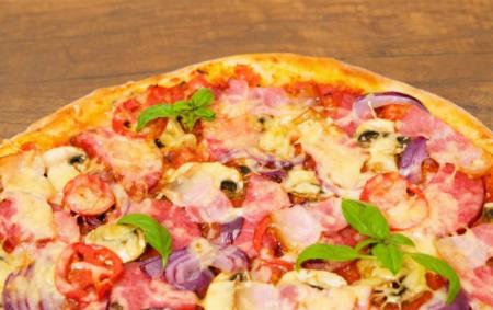 Тісто для піци, як готують італійці: найпростіший і справжній рецепт
