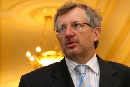 Власенко обвинил польского политика в провокации