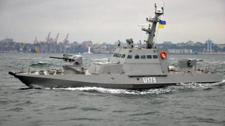 Россия захватила три корабля ВМС Украины - СМИ