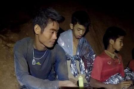 Как тайские дети смогли выжить в пещере: Экапол Чантавонг