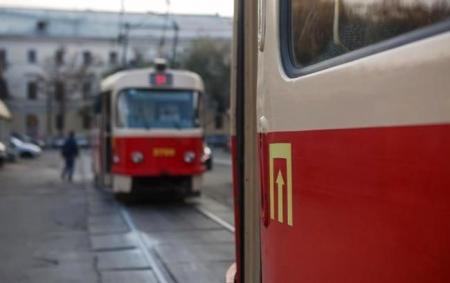 C 28 июля в Киеве трамвайные маршруты 14 и 15 временно закрывают
