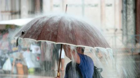 Грозовые дожди, местами град и шквалы: прогноз погоды в Украине на вторник, 15 июня