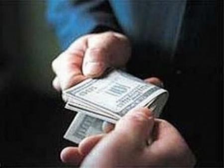 Средняя сумма взятки на Киевщине – 7 тысяч гривен
