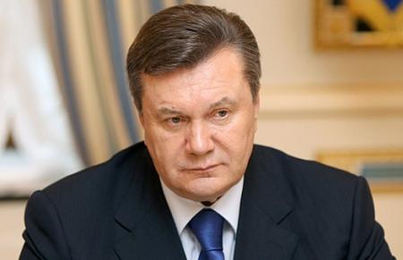 Янукович требует внеочередной сессии парламента