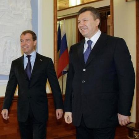Медведев приедет к Януковичу в Донецк в конце октября