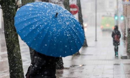 В Украине осеннее тепло сменится на дождь и мокрый снег